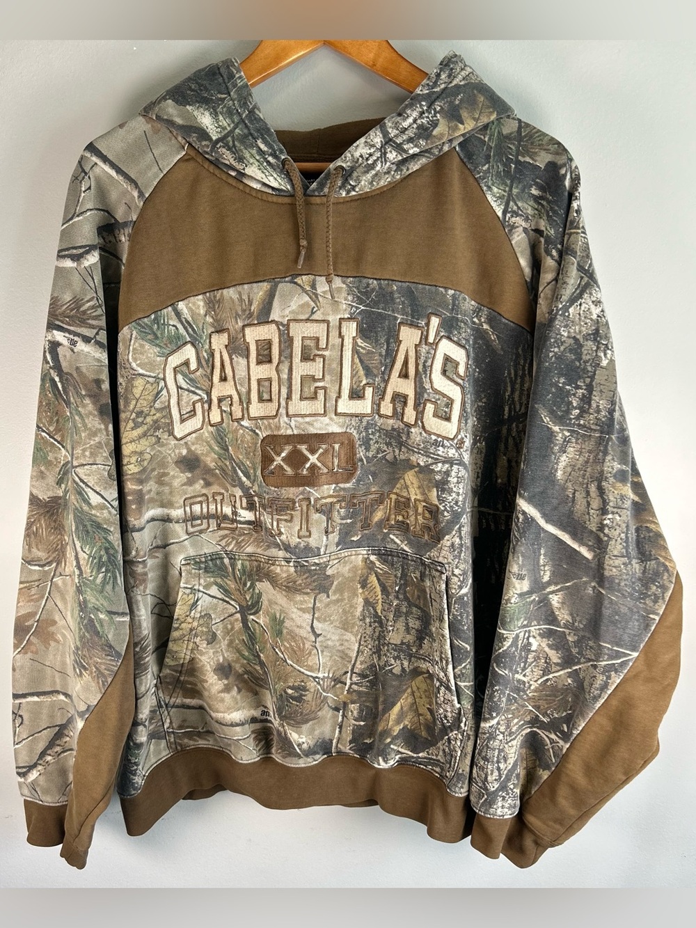 Cabela's Men's Hoodie Sweater Size XXL Realtree Embroidered Hunting Camo